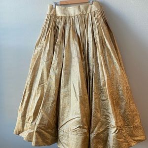 Stunning Lehenga Skirt Golden 💛